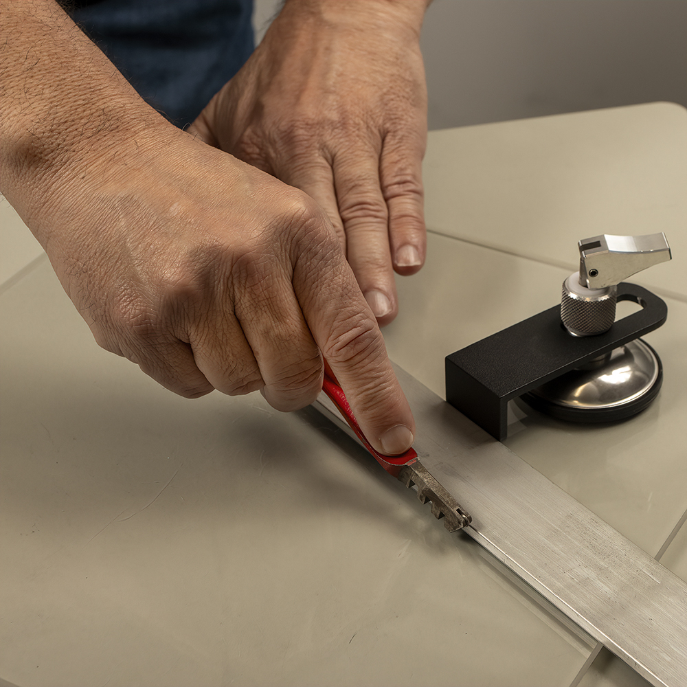 Suction Cup Rule Holder thumbnail 4